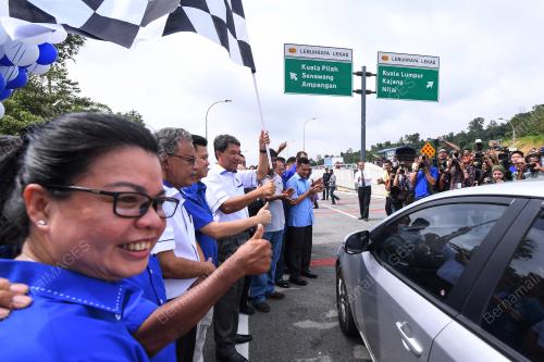 NS04_24042018_MB_PERSIMPANGAN_BERTINGKAT