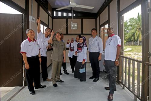 DATUK SERI DR WEE JECK SENG