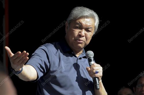 NS04_24092017_EKSPRESI_NEGARAKU