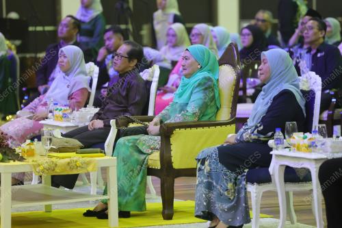 TUANKU AISHAH ROHANI TENGKU BESAR MAHMUD