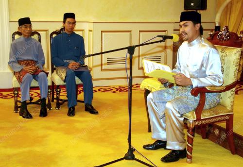 TUNKU ALI REDHAUDDIN TUANKU MUHRIZ