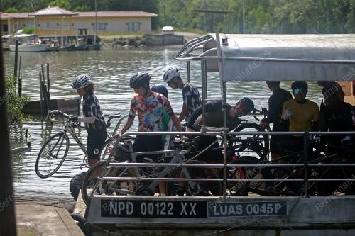 SEMPADAN DI SUNGAI SEPANG