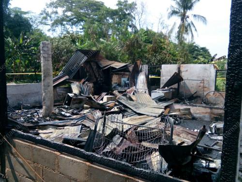 NS04_26092016_TERBAKAR