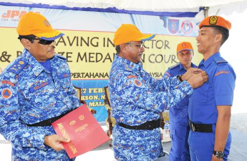 NS04_27022016_JPAM_SIJIL