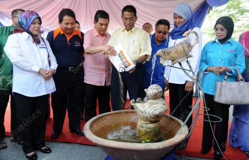 NS04_27042014_HARI_KESIHATAN
