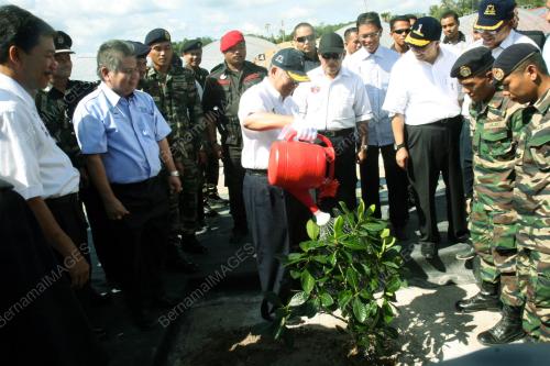 DATUK SERI MOHD NAJIB TUN RAZAK
