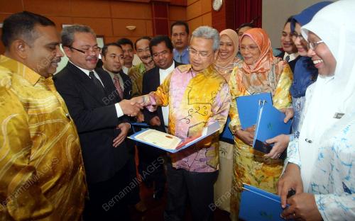 DR ZULKIFLI IDRIS