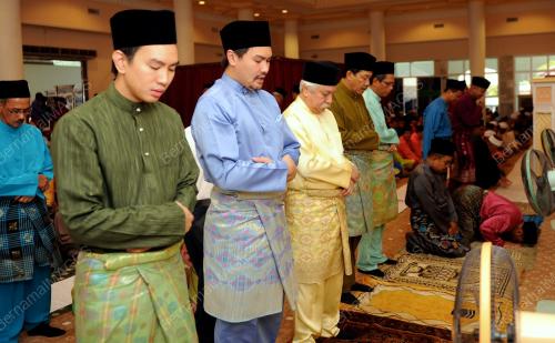 NS04_28072014_SOLAT_AIDILFITRI