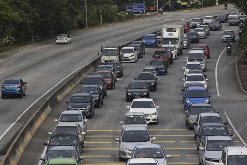 TINJAUAN ALIRAN TRAFIK PLUS DAN ANTARA BANDAR