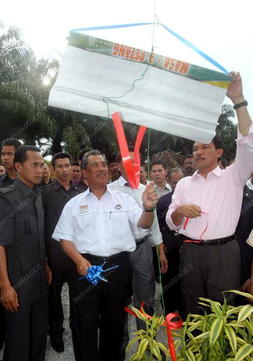 MUHYIDDIN YASSIN
