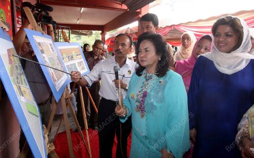 DATIN SERI ROSMAH MANSOR