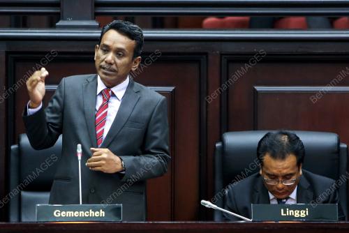 DATUK MOHD ISAM MOHD ISA