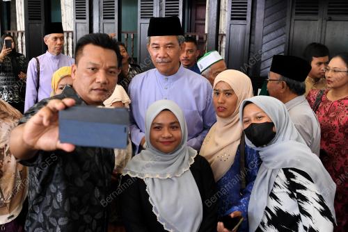 DATUK SERI MOHAMAD HASAN
