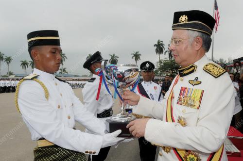 DATUK SERI MOHD NAJIB TUN ABDUL RAZAK