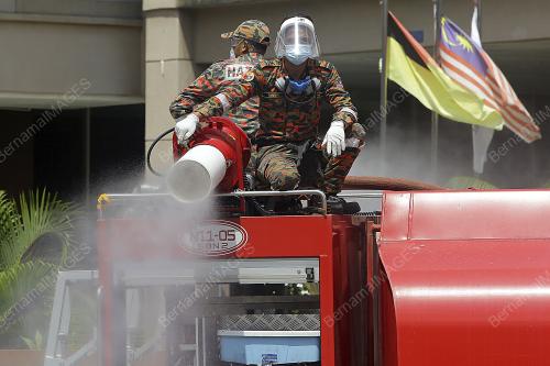 OPERASI SANITASI PASUKAN HAZMAT JABATAN BOMBA DAN PENYELAMAT NS