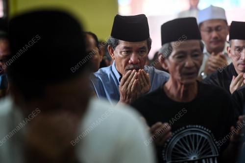 NS05-170418-NAPSIAH-OMAR_17042018