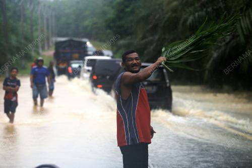 BENCANA BANJIR DI GEMAS