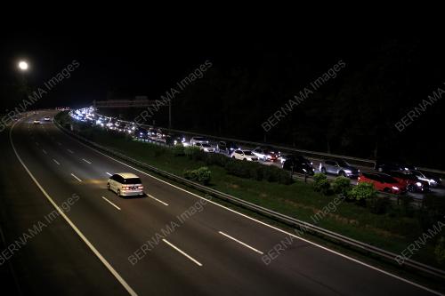 ALIRAN TRAFIK LEBUHRAYA UTARA-SELATAN