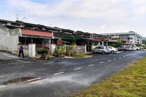 TAMAN BUKIT BERLIAN