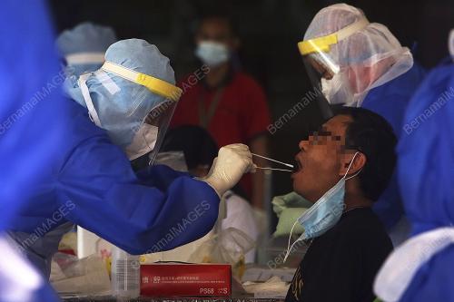 SARINGAN SWAB COVID-19 DI PASAR BESAR SEREMBAN