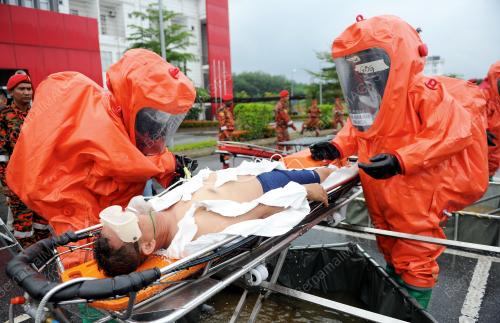 NS05_03082017_BOMBA_HAZMAT