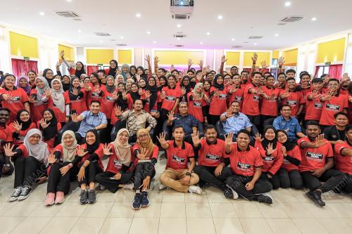 DATUK AARON AGO DAGANG