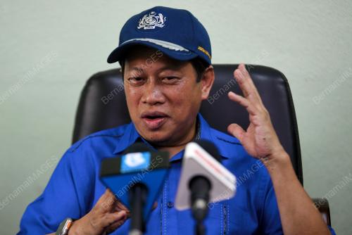 DATUK SERI AHMAD MASLAN