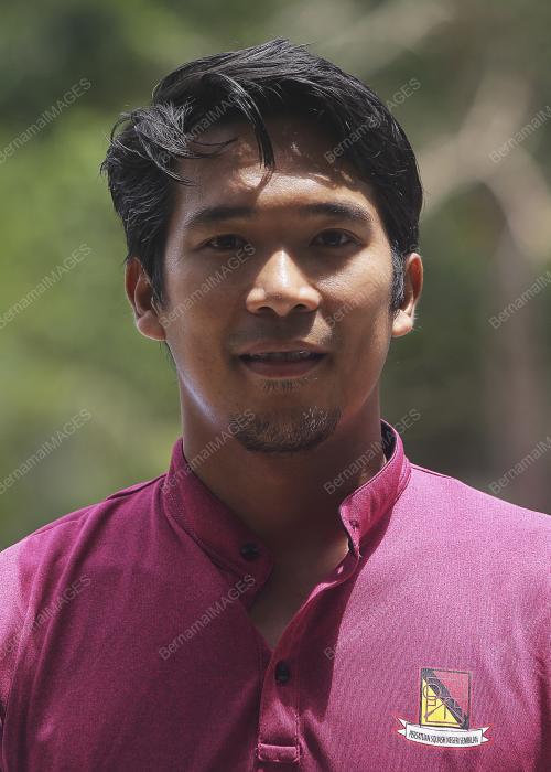 MOHD NAFIIWAN ADAM