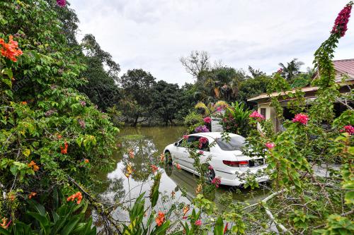 BANJIR DI KAMPUNG SEGENTING