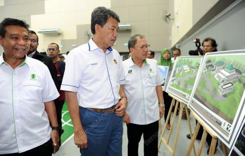 NS05_08052017_MASJID_BN201704052467
