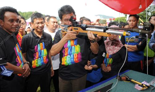 NS05_08102016_HARI_SUKAN