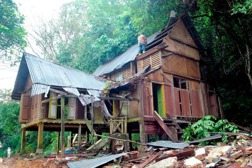 NS05_09022013_UPM_RUMAH