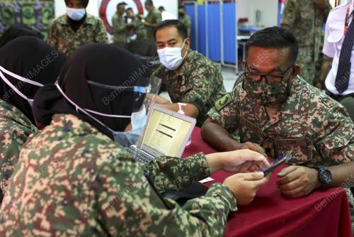 BRIG JEN ANUAR ABDUL WAHAB