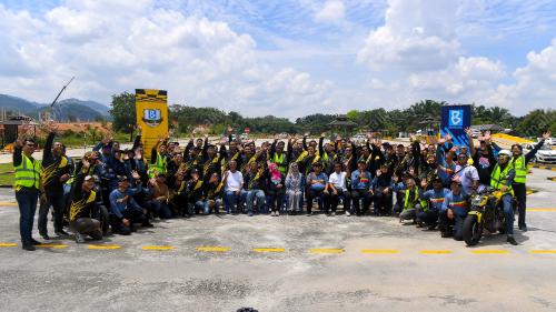 LATIHAN PENGENDALIAN MOTOSIKAL BERKUASA TINGGI