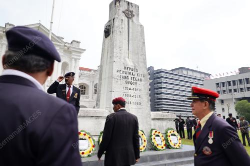 HARI PAHLAWAN