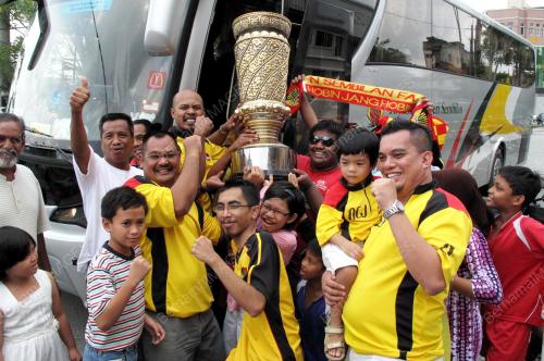 PIALA FA