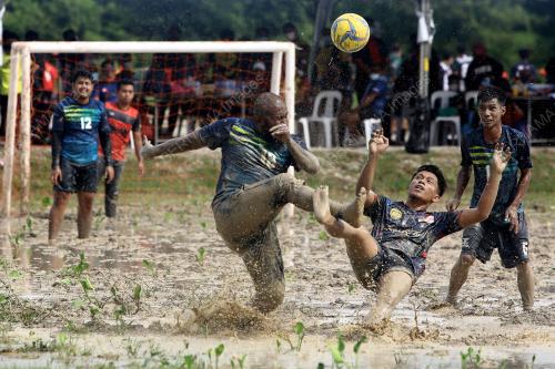 KEJOHANAN BOLA SEPAK SAWAH 'PESTA BOLA NGOCA'