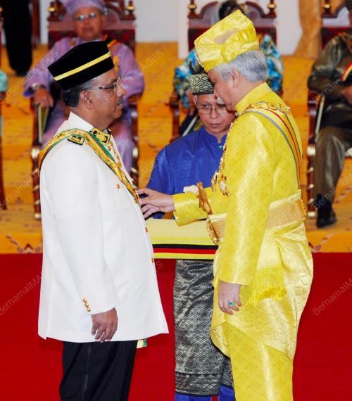 NS05_14012013_TUANKU_MUHRIZ