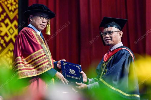 AZMAN ADNAN