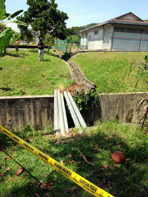 NS05_14112015_PELAJAR_MAUT