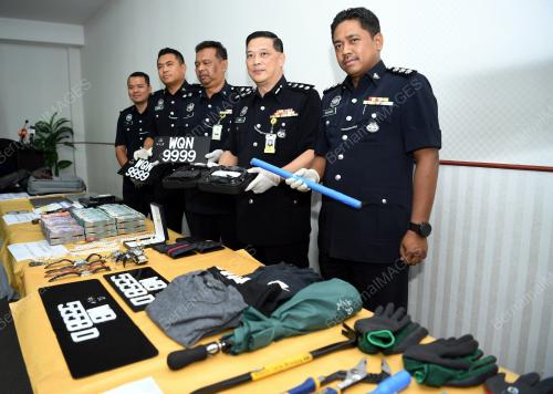 NS05_14112018_POLIS
