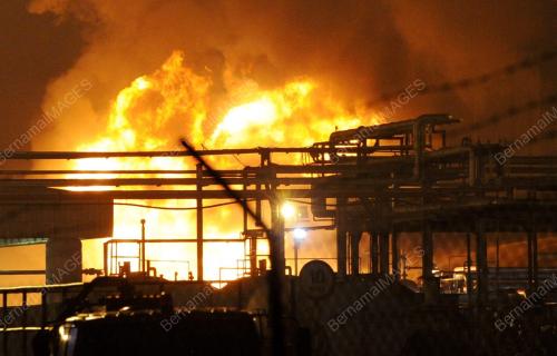 PAIP LOJI ESSO TERBAKAR