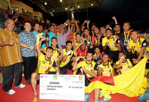 NS05_15102016_PIALA_AGONG