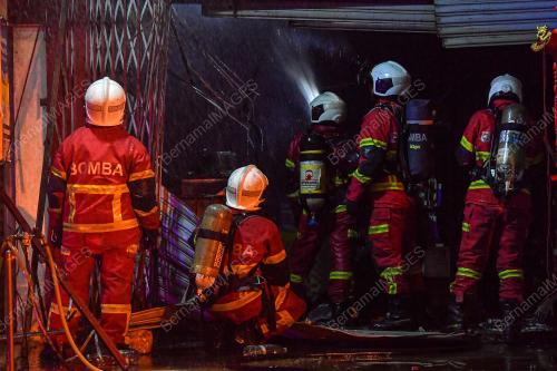 KES KEBAKARAN KEDAI TERES SETINGKAT