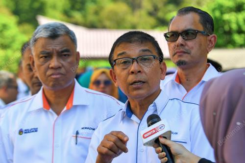 SMK TUNKU AMPUAN NAJIHAH TERIMA PELAJAR LELAKI