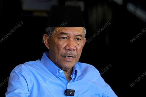 DATUK SERI MOHAMAD HASAN