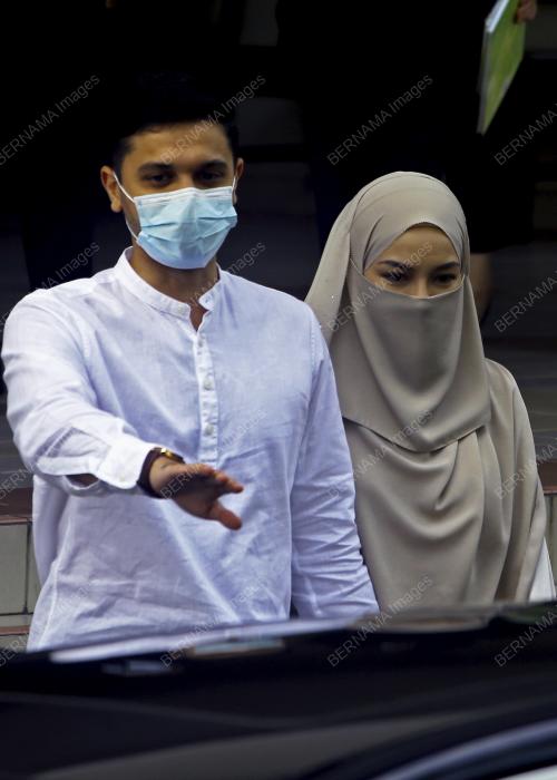 NS05_20052021_SELEBRITI_MAHKAMAH