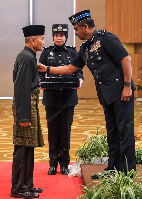 TAN SRI RAZARUDIN HUSAIN
