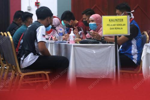VAKSIN COVID-19 - PELAJAR SEKOLAH