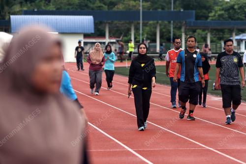 RIADAH HUJUNG MINGGU